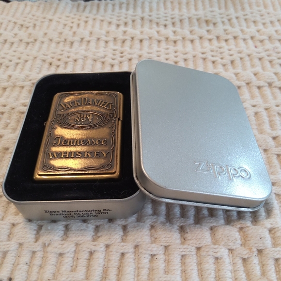 Zippo Brass Jack Daniel's Lighter - Picture 1 of 5